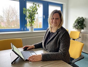 Christiane Giske ist die neue stellvertretende Gesamtleiterin im CJD Sachsen/Thüringen und übernimmt gleichzeitig auch die Fachbereichsleitung Finanzen.