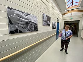 Insgesamt 53 einzigartige Bilder im Großformat  zeigen die einzelnen Arbeitsbereiche der Erfurter Werkstätten.