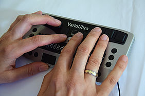 Braillezeile für Smartphone oder Tablet-Anwendung