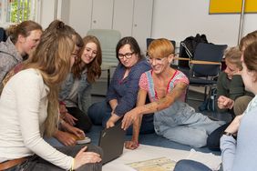 Die Studierenden mit Susanne Lochner, der Akademischen Rätin im Fachgebiet Sonder- und Integrationspädagogik der Uni Erfurt, die das Seminar leitete.